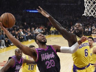 NBA: Warriors získali deviate víťazstvo v sérii, Lakers neuspeli