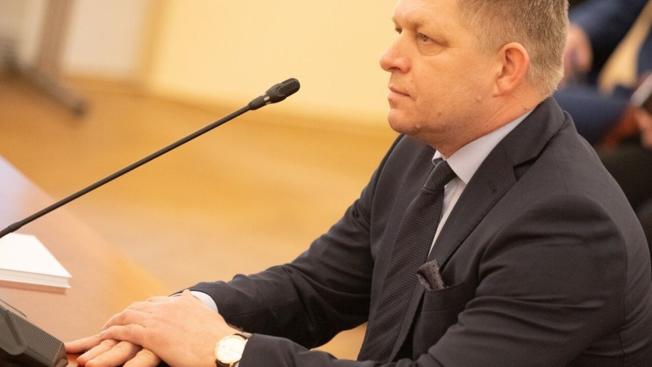Fico doručil materiály výboru, majú byť stiahnuté z internetu