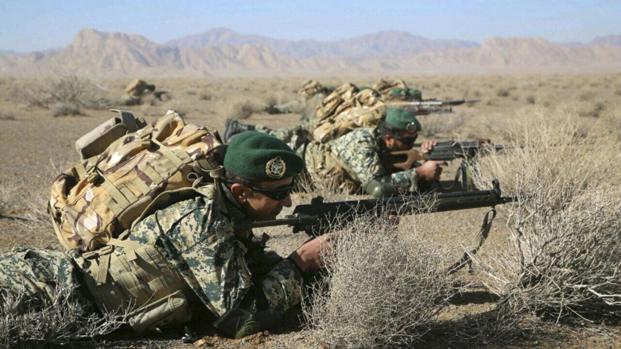 Irán armáda vojaci 1140 px (SITA/AP)