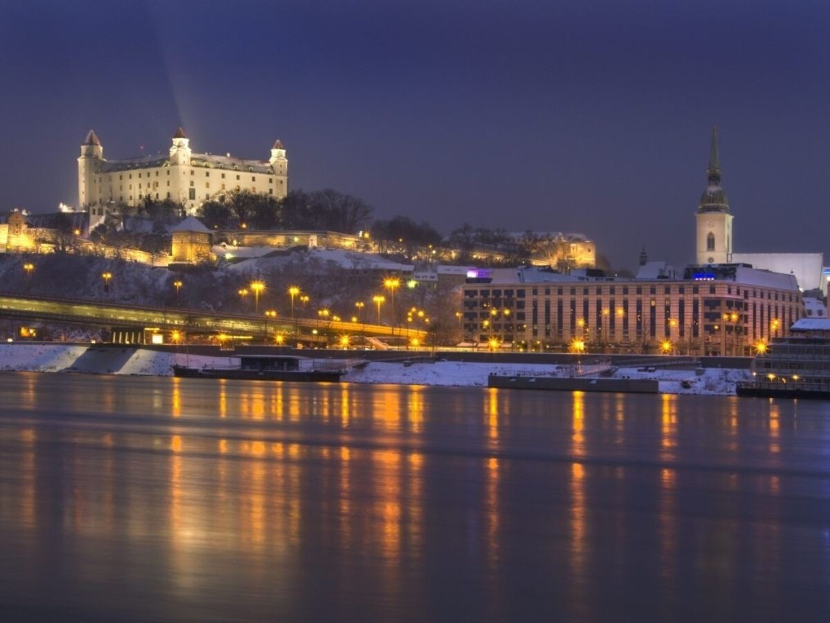 V Bratislave zriadia nočného primátora. Má ho Amsterdam i Praha