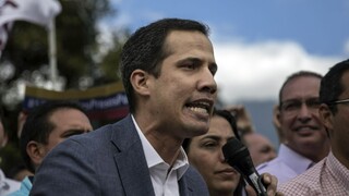 Guaidó vyzval na ďalšie protesty. Chce získať podporu armády