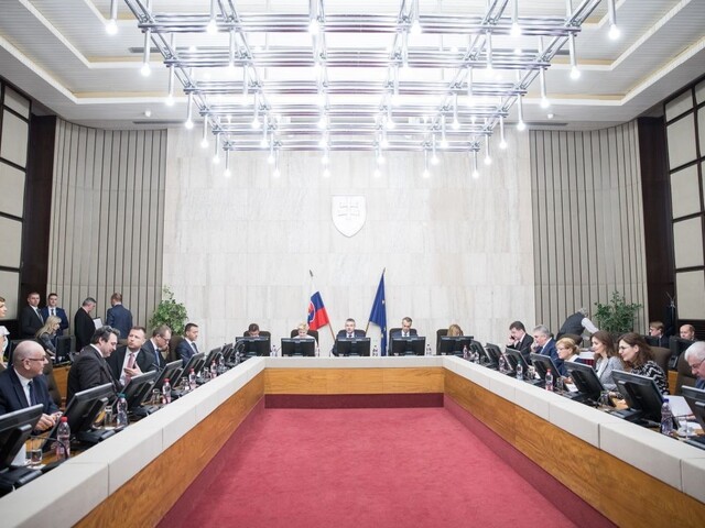 Rokovanie vlády o viacerých opatreniach v prípade tvrdého brexitu