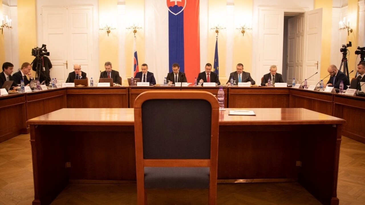 Oznámili, kto vo výbore nahradí Kresáka, je to jeho kolegyňa