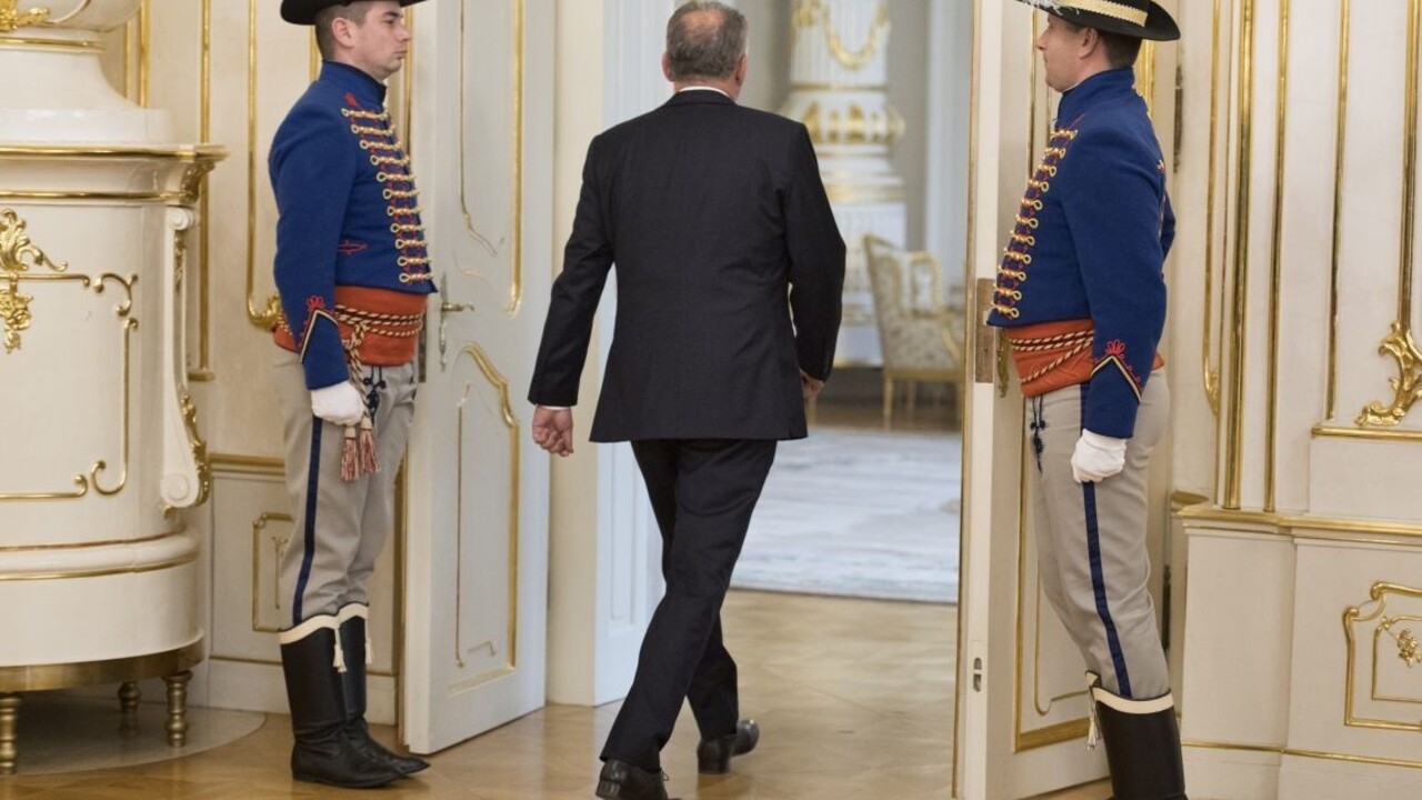 Podozrenia už nemôžu zametať pod koberec, vyhlásil Kiska