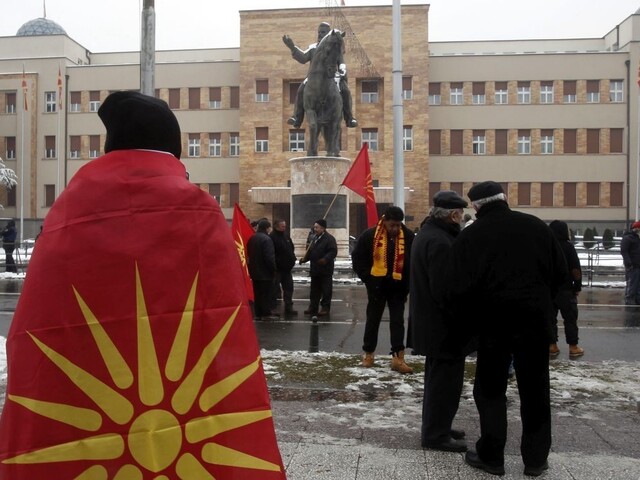 Vstúpi Macedónsko do NATO? Rozhodne grécky parlament