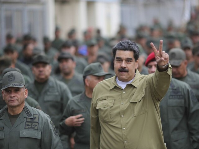 Maduro reaguje na situáciu, predáva zlato za hotovosť