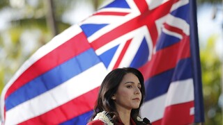 Do Bieleho domu chce i veteránka, kandidatúru ohlásila na Havaji