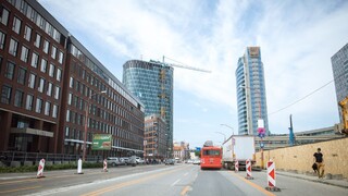 Ako cestovať po paralyzovanej Bratislave? Vydali odporúčania