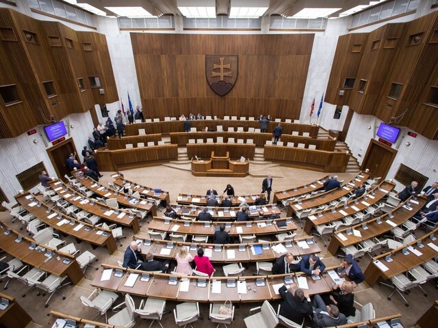 Rokovanie NR SR aj o návrhu na vylúčenie poslanca Igora Matoviča