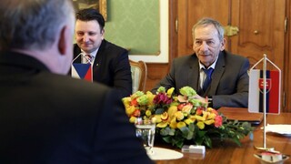 Danko privítal predsedu Senátu ČR, hovorili o eure i poukazoch