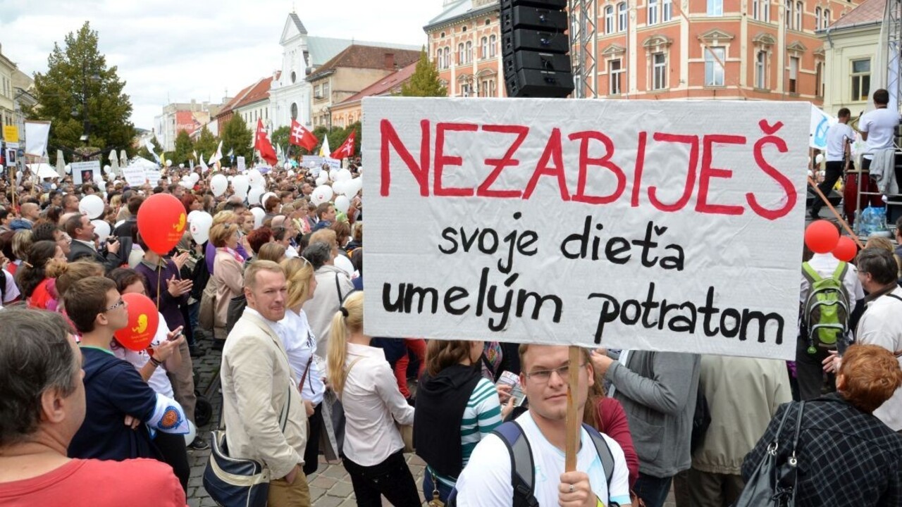 Zákaz potratov neprešiel, hlasovala zaňho časť koalície