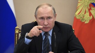 Putinov radca velebí jeho režim, v článku ho nazval putinizmom