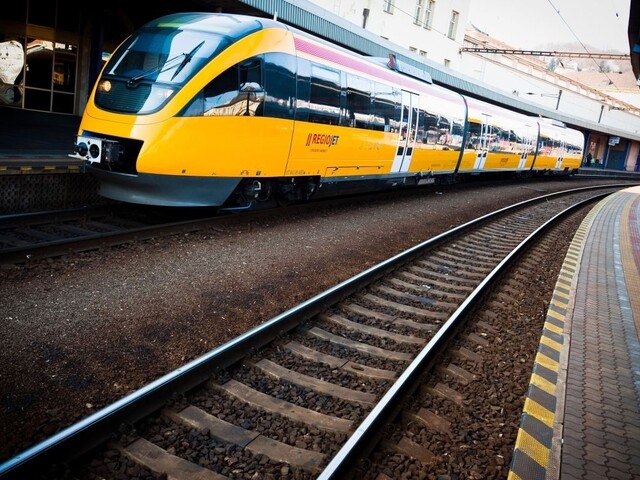Rezort dopravy a RegioJet sa dohodli, zvýšia kapacitu vlakov