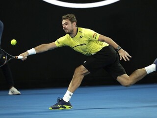 Wawrinka postúpil do druhého kola, pomerne hladko zdolal Péra
