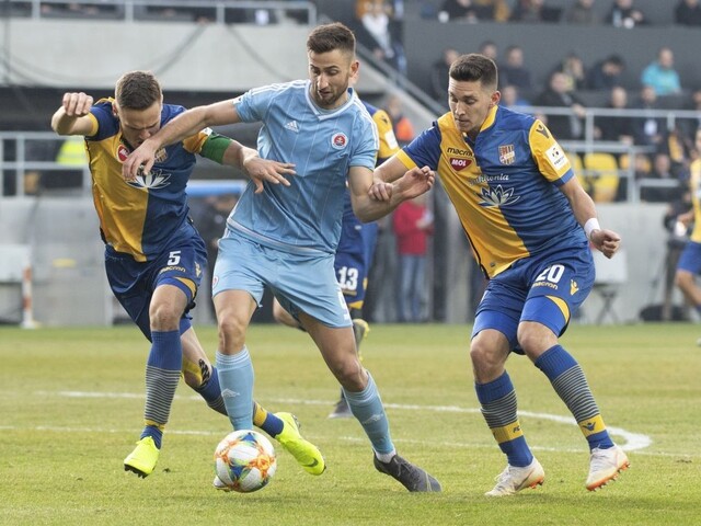 Poznáme víťaza základnej časti. Šláger rozhodla penalta