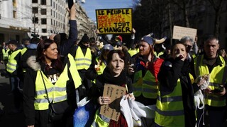 Protesty žltých viest škodia ekonomike a musia skončiť, tvrdí Le Maire