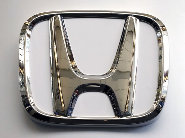 Japonská automobilka Honda sa obáva vytlačenia z trhu. Chce investovať do vývoja elektromobilov