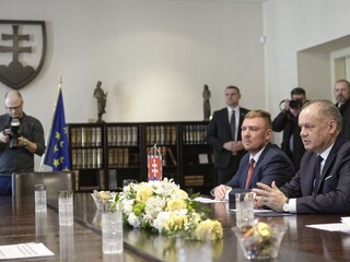 Kiska navštívil Ústavný súd. Buďte zodpovední, vyzval poslancov