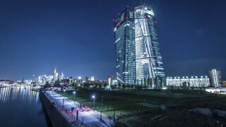 ECB pripravuje nové opatrenia, bude uvoľňovať menovú politiku