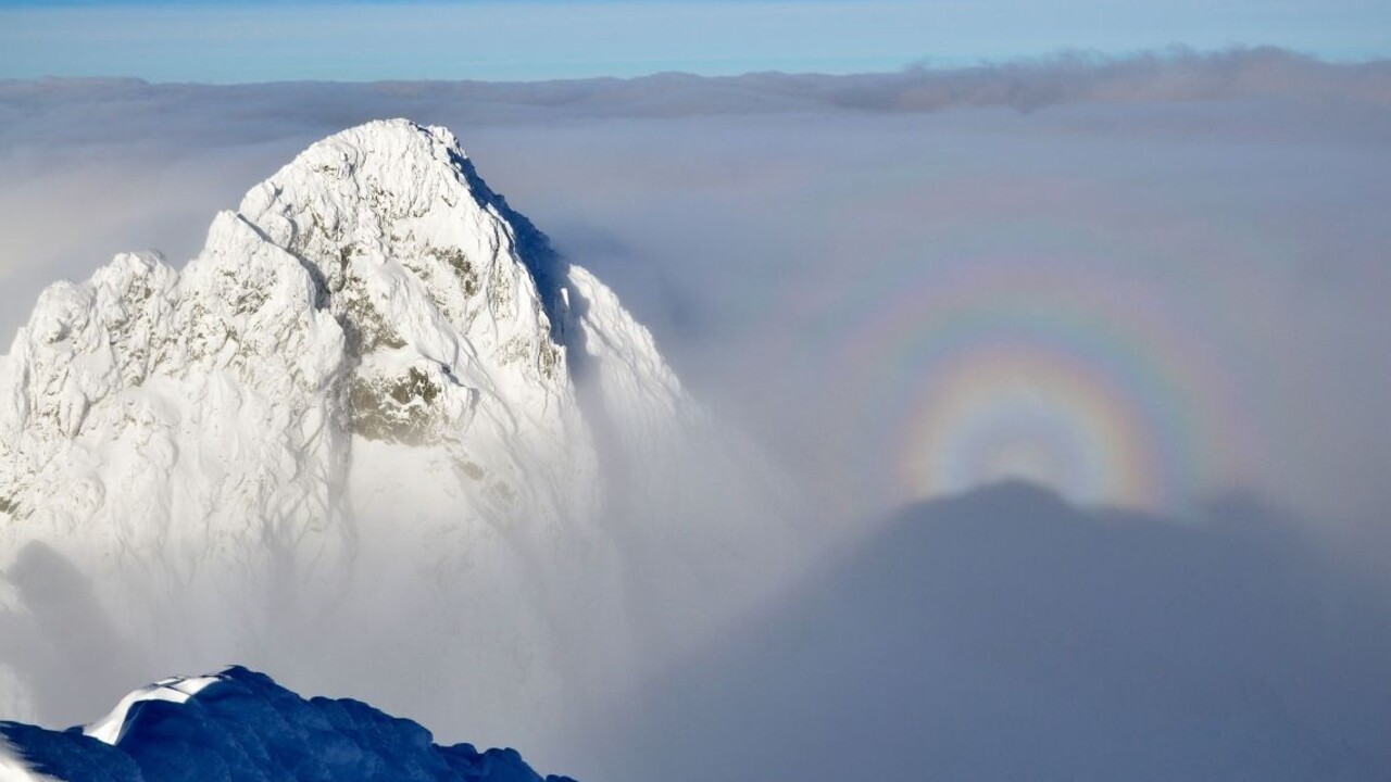 Horolezca, ktorého v Tatrách zasypala lavína, sa nepodarilo oživiť