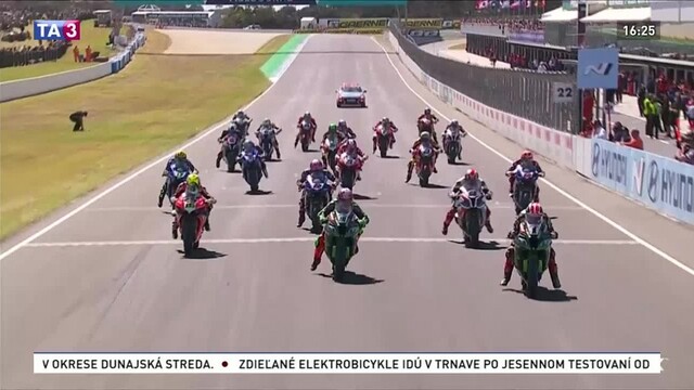 Álvaro Bautista si pripísal víťazný debut v superbikoch