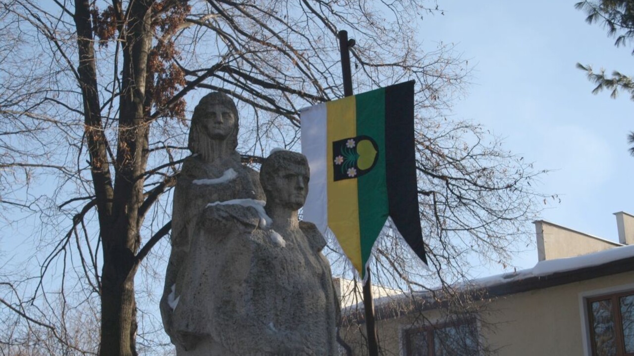 Obec v Trenčianskom kraji paralyzoval exekútor, zablokoval peniaze