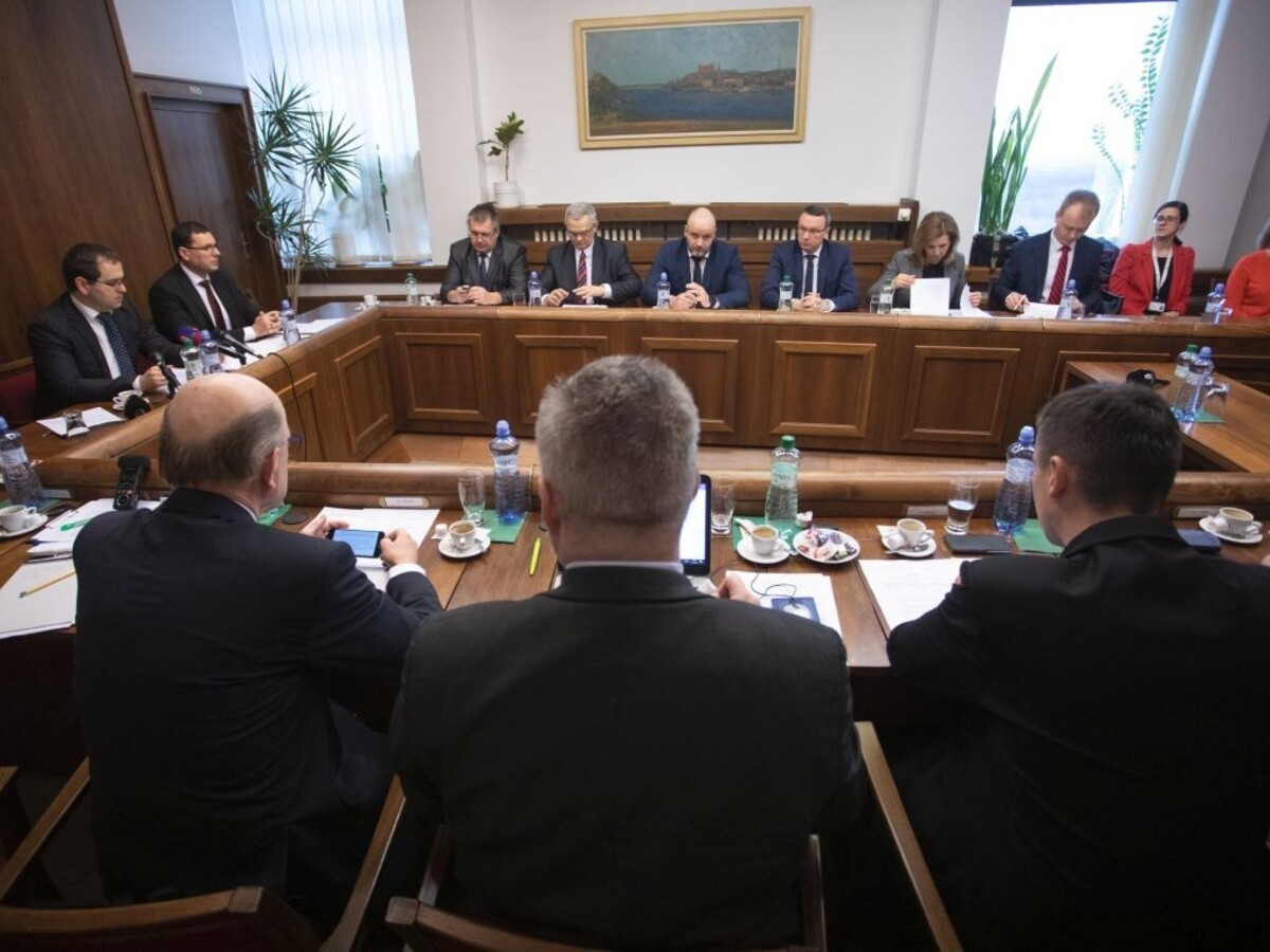 Výbor prijal prvý návrh kandidáta na ÚS, voľba sa zopakuje