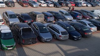 parkovanie parkovisko 1140px (SITA/Branislav Bibel)