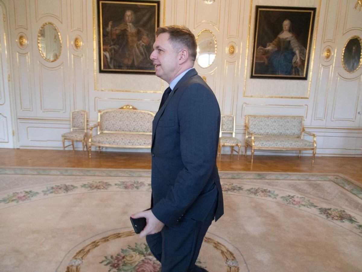 Kto nahradí Kažimíra? V hre je viacero mien, potvrdil Raši