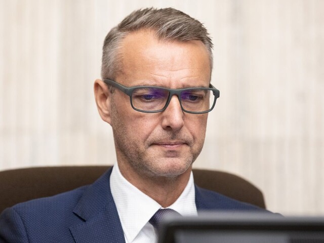 Raši: Vláda vedie so samosprávami vojnu. Matovič o nich nič nevie, mýli si ich s bankou