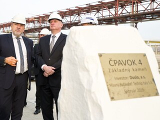 Produkujeme málo odborníkov, povedal Kiska po návšteve Dusla
