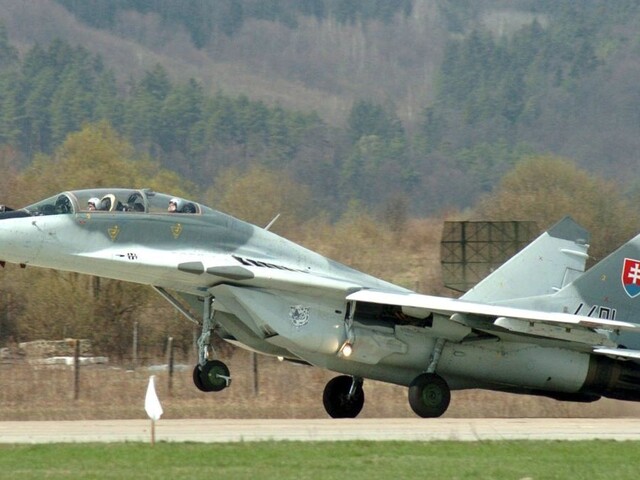 Slovenské stíhačky na Ukrajine nie sú. Rezort obrany vyvrátil informáciu o strojoch MiG-29