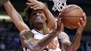 NBA: Phoenix nečakane zdolal lídra, Bucks opäť prehrali