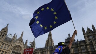Tvrdý brexit bude mať dopad na štáty EÚ, ich rozpočet sa zmenší