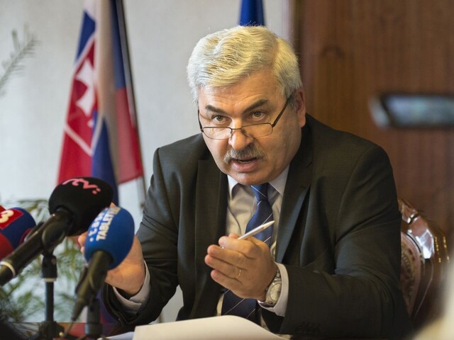 Ak si niekto myslí, že Putin sa zastaví na Ukrajine, tak sa veľmi mýli, povedal ukrajinský veľvyslanec