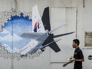 Pred piatimi rokmi zmizol let MH370. Domov sa nevrátilo 239 ľudí