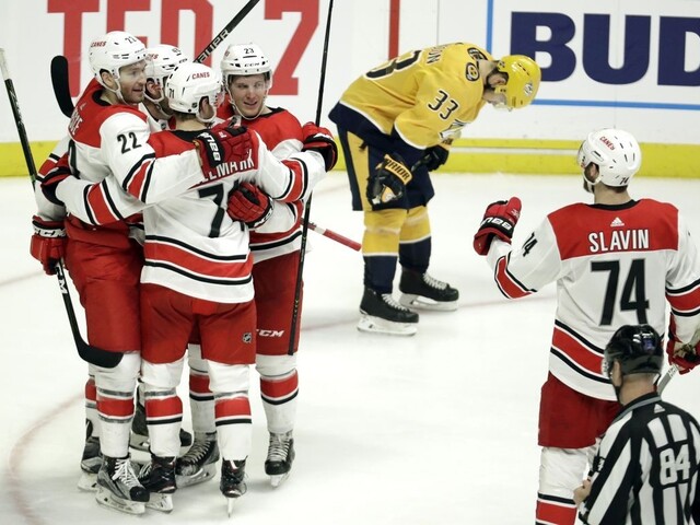 NHL: Černák asistoval pri výhre Tampy, Kučerov vytvoril rekord