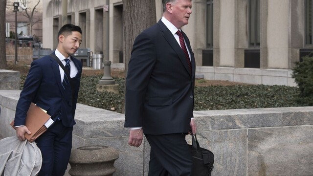 Exšéf Trumpovej kampane čelí ďalším obvineniam, hrozí mu desaťročný trest