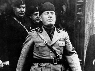 Urobil veľa dobrého. Predseda EP chválil talianskeho diktátora