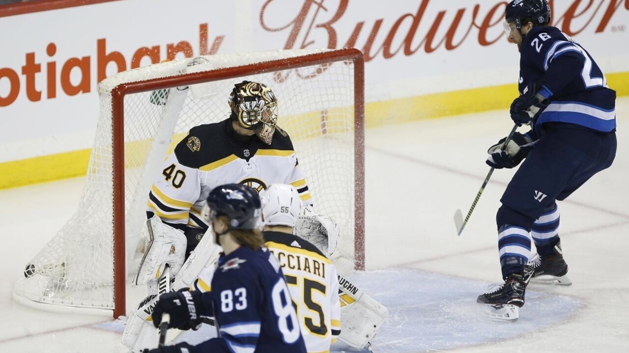 NHL: Arizona vysoko tromfla Ducks. Chárov Boston prehral