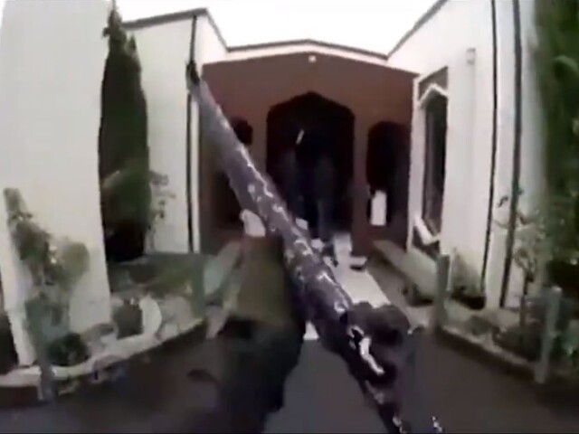 Cesta k mešite a potom krvavý kúpeľ. Čo ukazovalo video z útoku