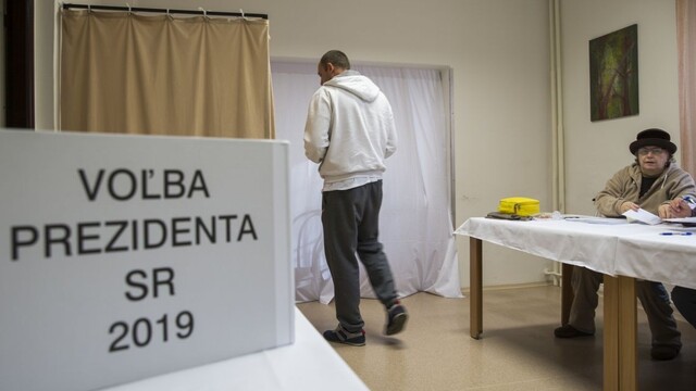 Vplyv dezinformácií narastá, prejavil sa aj v prezidentských voľbách