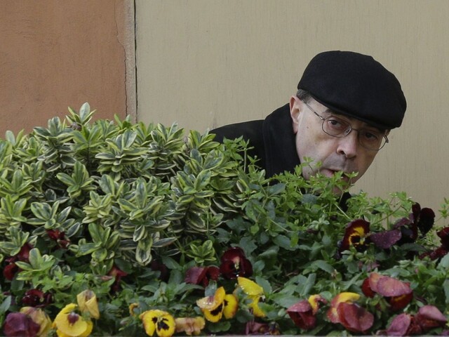 Kardinál, ktorý kryl pedofíliu, podal rezignáciu. Pápež ju odmietol