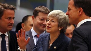 Lídri sa dohodli, rátajú s dvoma verziami odkladu brexitu