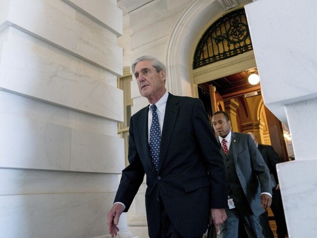 Mueller ukončil vyšetrovanie zásahov Ruska do volieb v USA