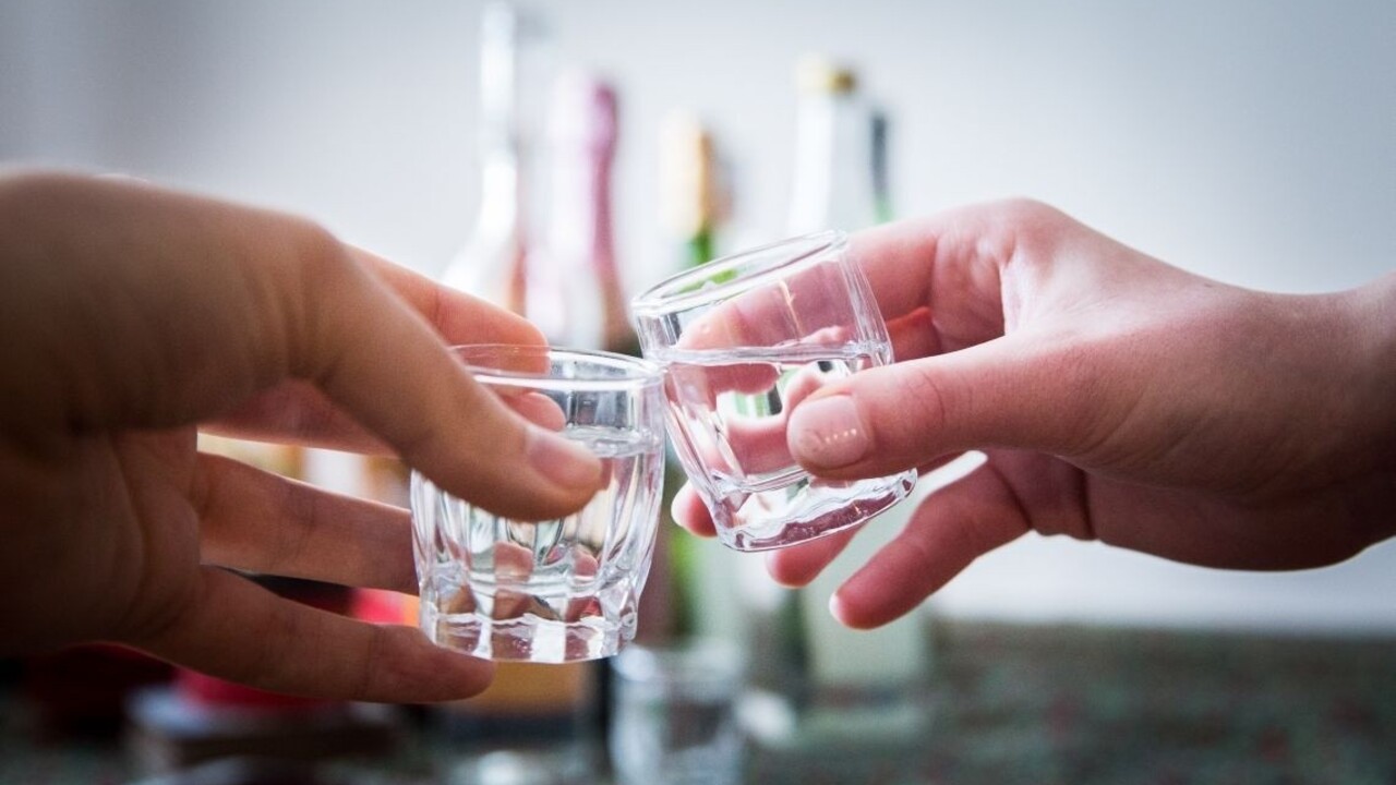 Na Štefana pijeme viac ako na Silvestra, tvrdia analytici