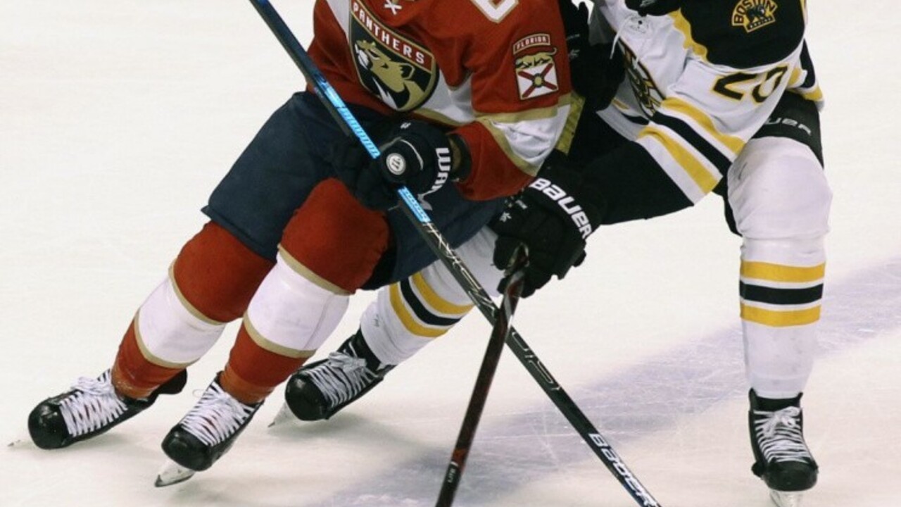 NHL: Boston zdolal Floridu, Chára si pripísal asistenciu i gól