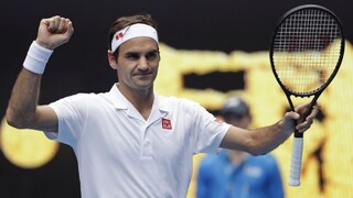 Federer sa poriadne potrápil, no nakoniec sa mu podarilo postúpiť