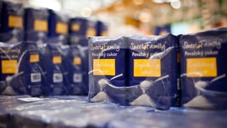 Cukor je rekordne lacný, niektorým cukrovarom hrozí zánik