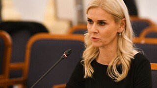 Jankovská vo svojej funkcii zatiaľ nekončí, upresnil rezort